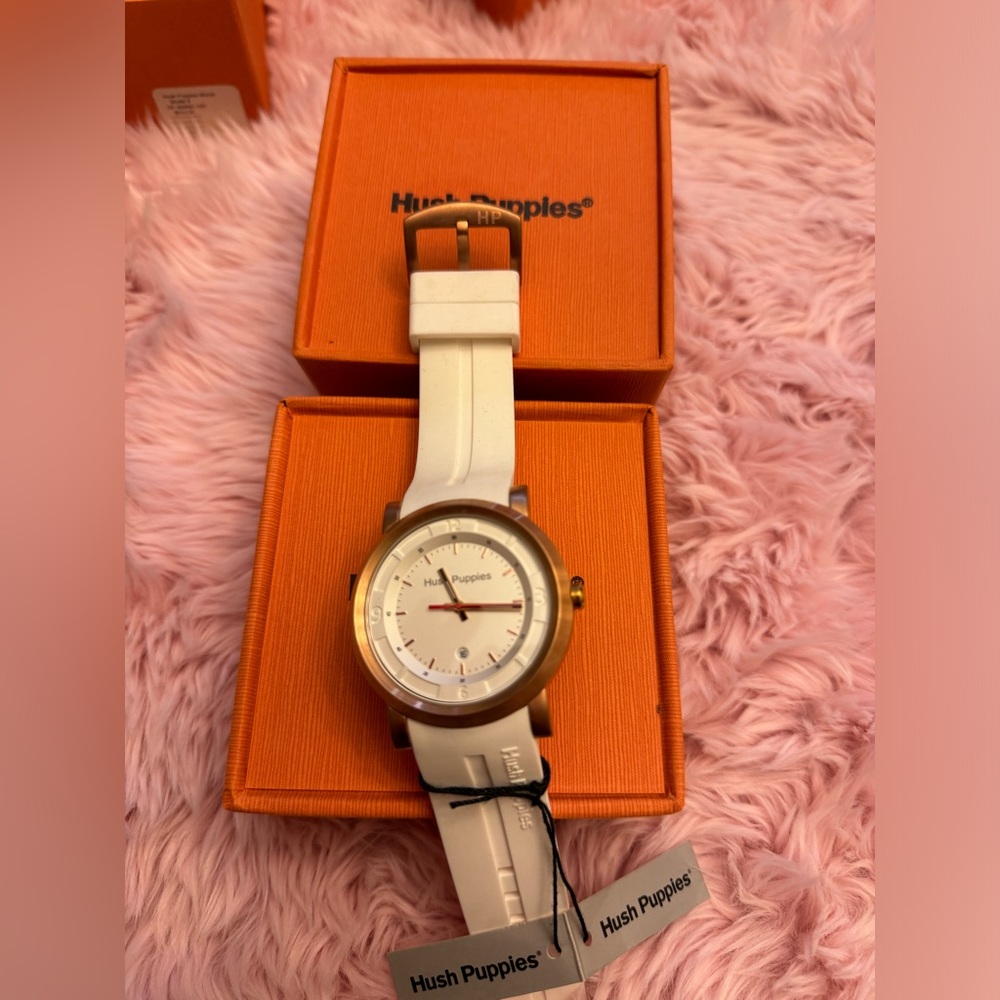 NIB HUSH PUPPIES SILICONE STRAP WATCH - Picture 8 of 11